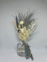 Load image into Gallery viewer, Wood Sage &amp; Sea Salt Floral Reed Diffuser
